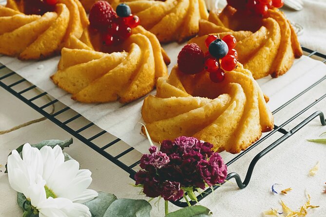2-Hour Patisserie Experience for Dessert Lovers - Calle del Arenal: street character plus Spain’s national dessert