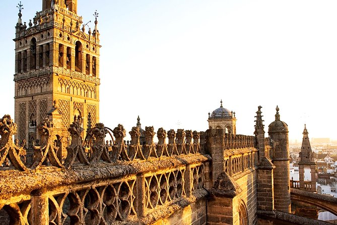 4-Day Guided Tour Cordoba, Seville, Granada and Toledo from Madrid - Seville Half-Day Plus Free Time: Plaza de España, Giralda, and Santa Cruz