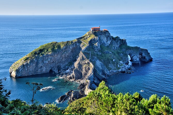 6 Day Wine and Gastronomy Tour of Northern Spain - Day 5 on the French-Basque Coast: Biarritz Glamour to Hondarribia Pintxos