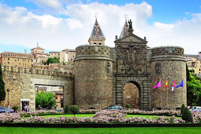 8-Day Spain Tour: Cordoba, Seville, Granada and Toledo from Madrid - Granada free time: El Albaicín is the logical next move
