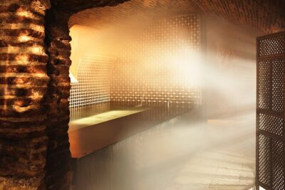 Arabian Baths Experience at Madrid's Hammam Al Ándalus with 45 minutes massage - Your Bath Session: Steam, Warm Water, and the Cold Plunge
