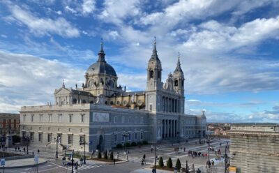 Architecture Tour: Old Historic Madrid with an architect - Starting at Plaza de Isabel II and the Teatro Real photo moment