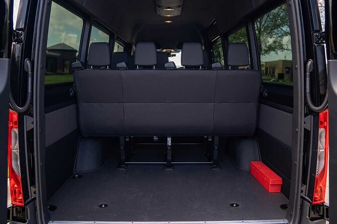 Arrival Private Transfer from MAD Airport to Madrid in a Minibus - From MAD Airport To Madrid Center, Without Taxi Guesswork