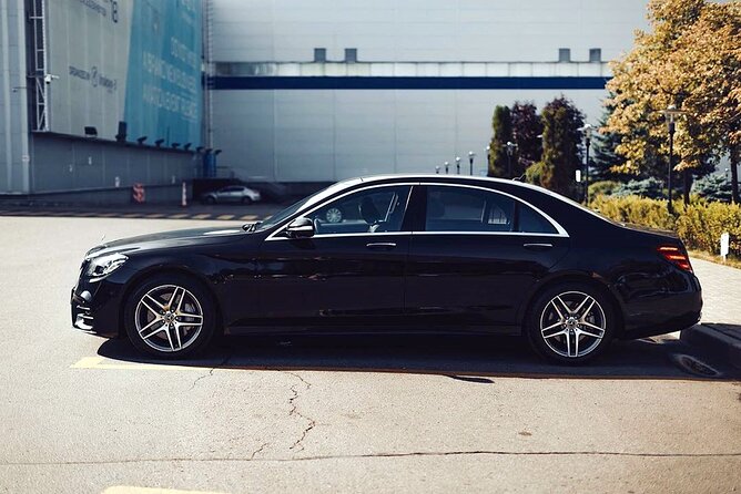 Arrival Transfer: Madrid Airport MAD to Madrid by Business Car - Key points that matter most