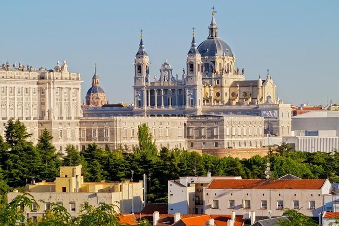 Arrival Transfer: Madrid Airport MAD to Madrid in Luxury Van - Safety-First Details That Actually Matter After Flying