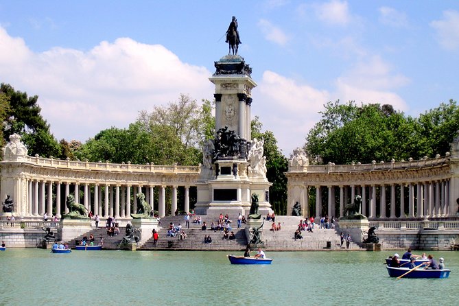 Arrival Transfer: Madrid Airport MAD to Madrid in Luxury Van - Door-to-Door in Madrid: From Arrivals to Your Chosen Address