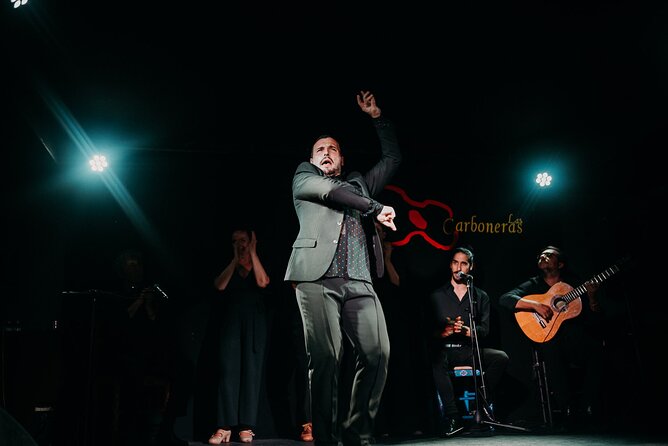 Authentic Flamenco, Tapas & Wine Madrid Experience - Small group size and your guide: why the night feels personal