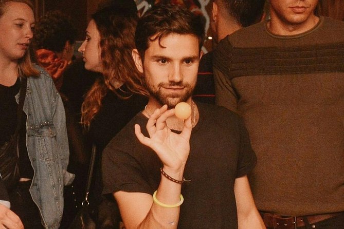 Beer Pong Madrid - More Than a Game: The Photo and Smoke-Machine Moment
