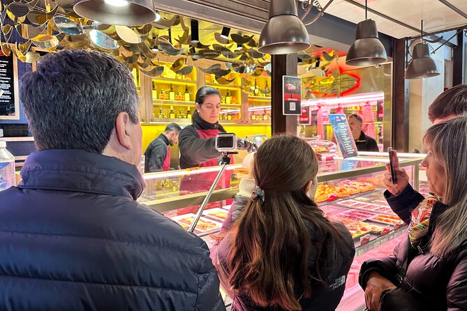 Bluefin Tuna tasting in the most Prestigious Market of Spain - Mercado de San Miguel: why this setting works