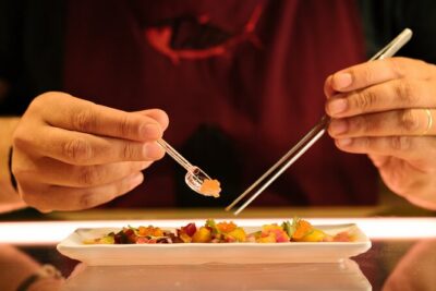 Bluefin Tuna tasting in the most Prestigious Market of Spain - The plate: 150 grams of Almadraba bluefin in several forms