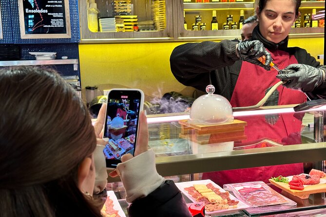 Bluefin Tuna tasting in the most Prestigious Market of Spain - Almadraba fishing: what you’re paying for
