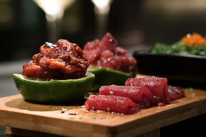 Bluefin Tuna tasting in the most Prestigious Market of Spain - Chef-led explanations: turning raw fish into a real learning moment