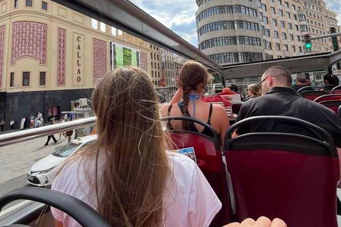 City Sightseeing Madrid Panoramic Bus Tour - Perks with your City Sightseeing card: tapas, coffee, discounts, and logistics help