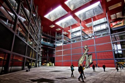 Culture Unveiled: Reina Sofía Guided Tour - Language expectations: English may not mean English-only