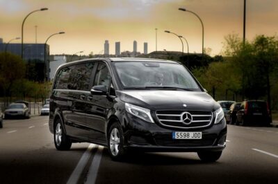 Departure Private Transfer from Madrid to MAD Airport by Van - Inside the van: comfort that matters when you have bags