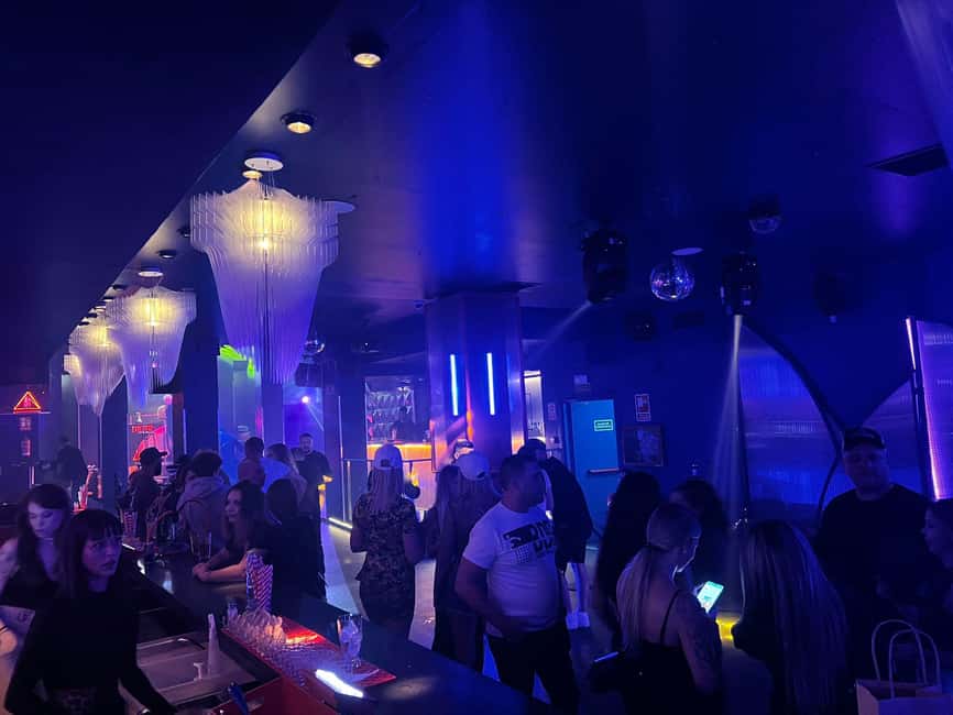 Disco night at Samsara, calle de la Cruz, 7, Madrid - Samsara on Calle de la Cruz: Where the Night Starts in Madrid