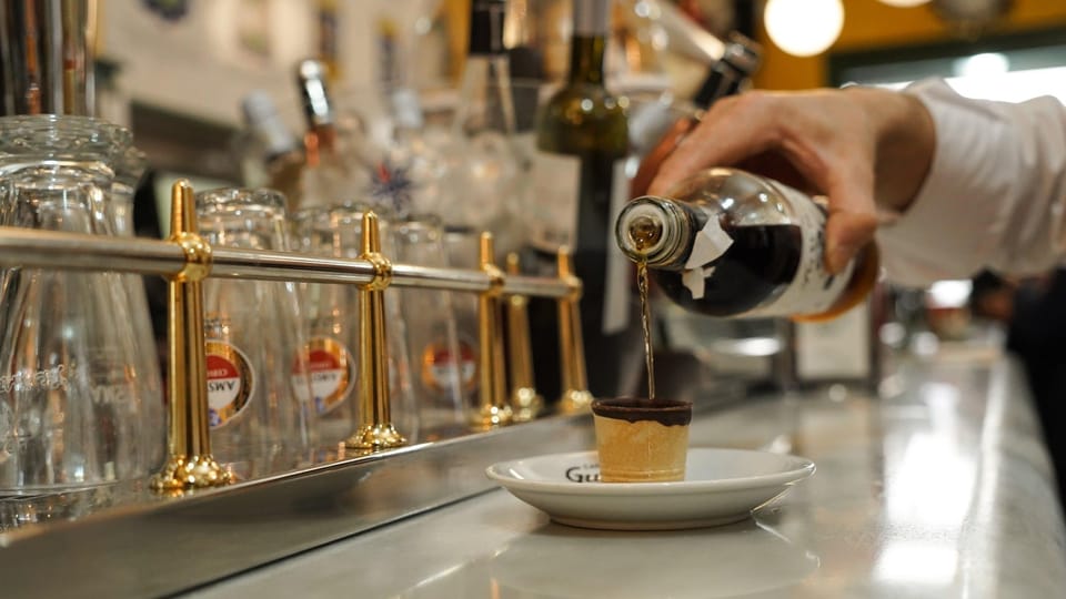 Discover the best "Wines and Tapas in Madrid". - Wine, vermouth, and beer: how the drinks fit the tapas rhythm