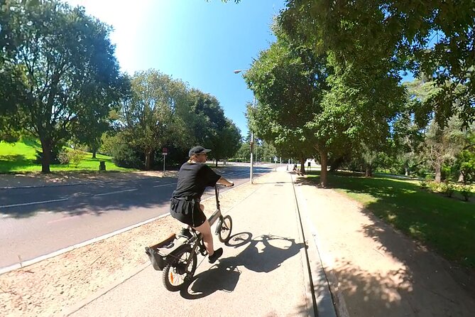 E-Bike Rental in Madrid - Casa de Campo and Parque del Oeste: when you want green time in Madrid