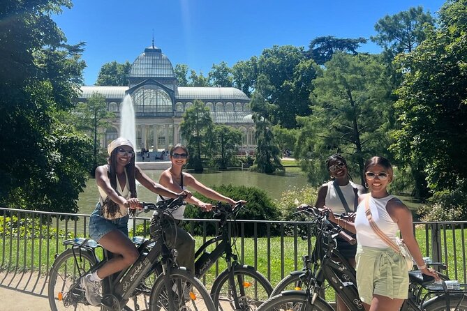 Ebike tour Madrid, green areas and panoramic views. 3 hours - Getting started at Rent&Roll Madrid (and why the 3 hours work)