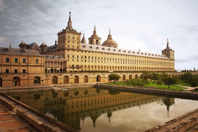 El Escorial and Valley of the Fallen Private Tour - Real Sitio de San Lorenzo de El Escorial: not just a monastery