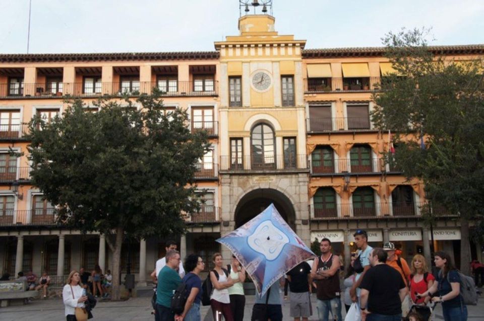 English Tour - “TOLEDO 3 CULTURES” ⭐⭐⭐⭐⭐ - Plaza de la Magdalena: where the tour slows down