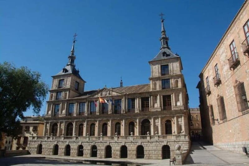 English Tour - “TOLEDO 3 CULTURES” ⭐⭐⭐⭐⭐ - Church stops: Iglesia del Salvador and Iglesia de los Jesuitas
