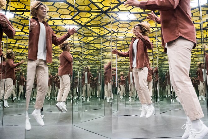Entrance to the Museum of Illusions Madrid - Should you book the Museum of Illusions Madrid?