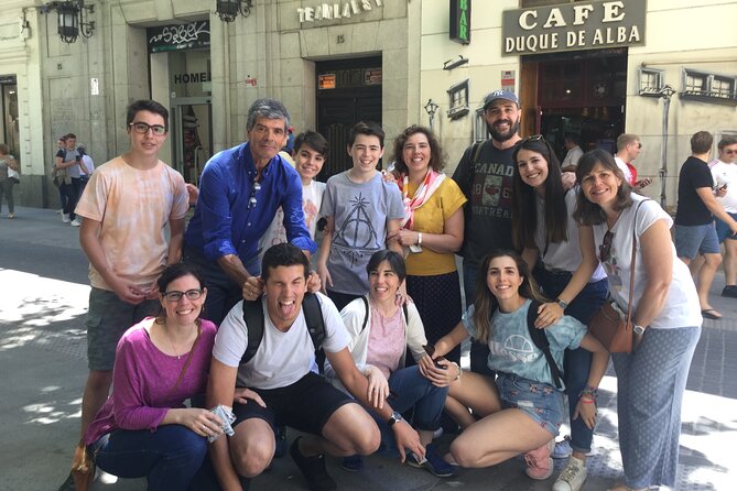 Escape game Madrid, chase the killer - Entering Madrid at Kilometre Zero: the 6:00 pm start that sets the tone