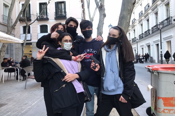 Escape game Madrid, chase the killer - Game masters make the difference: Paula, Maria, Isa, and Inés