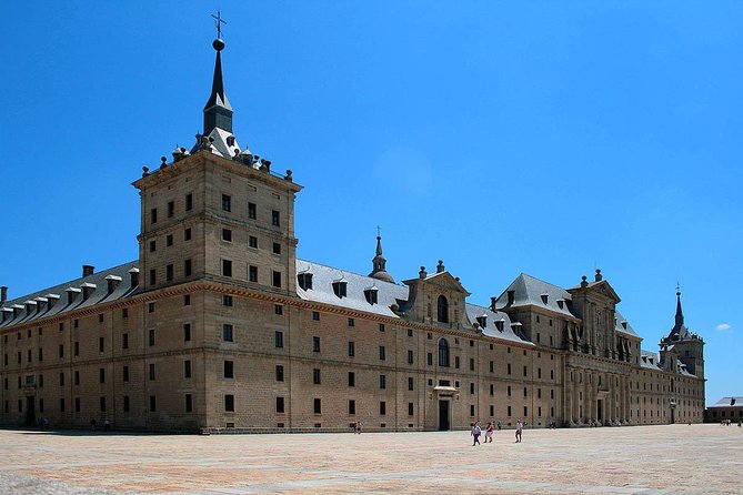 Escorial & Valley and Segovia from Madrid - El Escorial: Felipe II’s royal-monastery complex in 50 minutes
