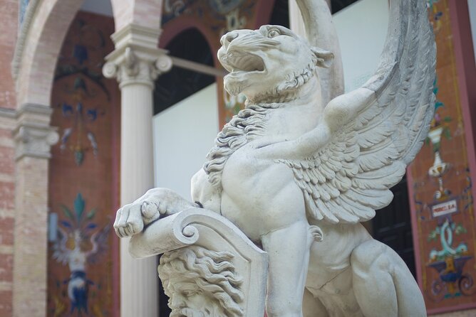 Essential Madrid: Private Walking tour - Plaza de Santa Ana and the Romantic Madrid Switch