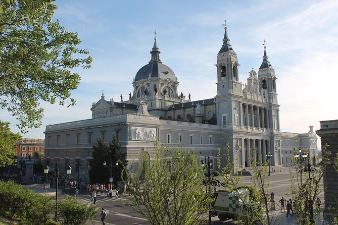 Essential Madrid: Walking Tour - Key things I’d watch for before you go
