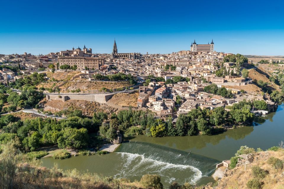 Essential Toledo with monuments and optional Legends tour - The Tourist Bracelet: how to turn the tour into a full Toledo day