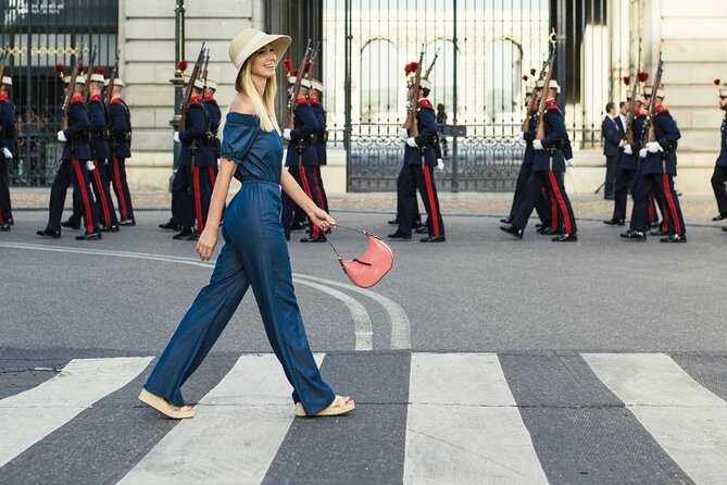 Exclusive Phototour Madrid - English-Language Private Session With a Mobile Ticket
