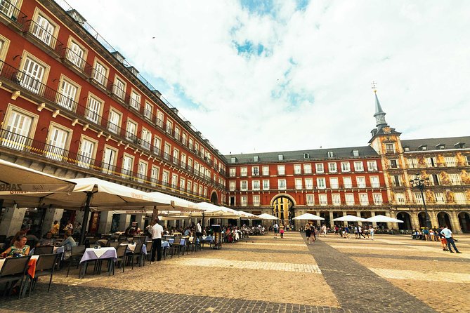 Family Friendly Madrid Private City Tour - Logistics that help families: where you meet, how long it lasts, and tickets