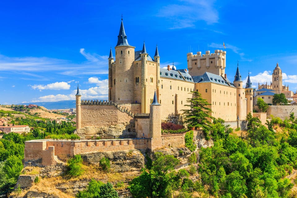 From Madrid: Ávila and Segovia Guided Day Trip - From Madrid to Castile y León: how the day is set up