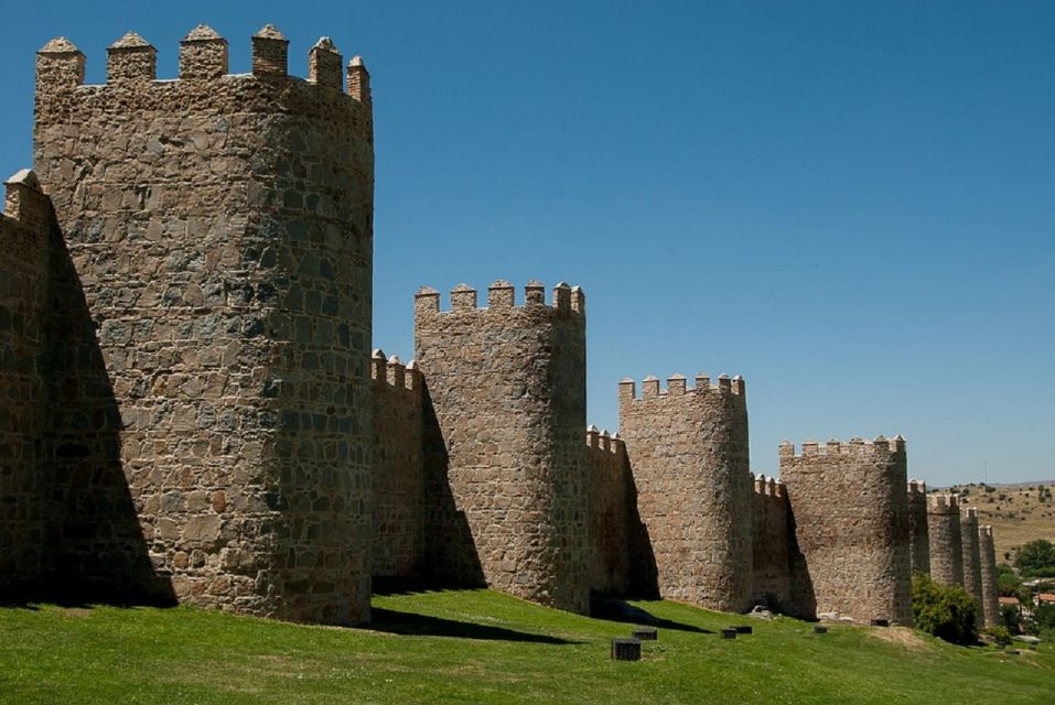 From Madrid: Day-Trip to Segovia, Avila & Toledo - Getting There: Air-Conditioned Minibus, Realistic Pace, and Comfort
