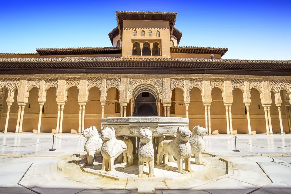 From Madrid: Discover the Best of Andalusia, 4 Nights - Day 4 in Granada: A free day that can go El Albaicín or toward the Sierra Nevada