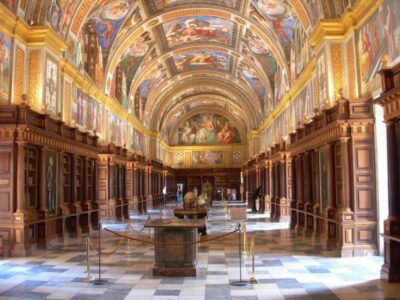 From Madrid: El Escorial, Valley of the Fallen, & City Tour - Valley of the Fallen: Franco’s burial site and the symbols on the gates