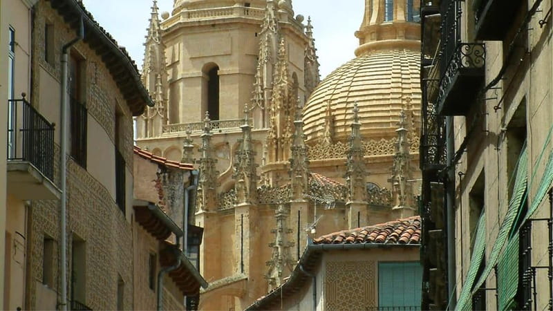 From Madrid: Full Day Trip to Segovia and Toledo - Segovia Old Town + Roman Aqueduct: the Roman Empire shows up fast