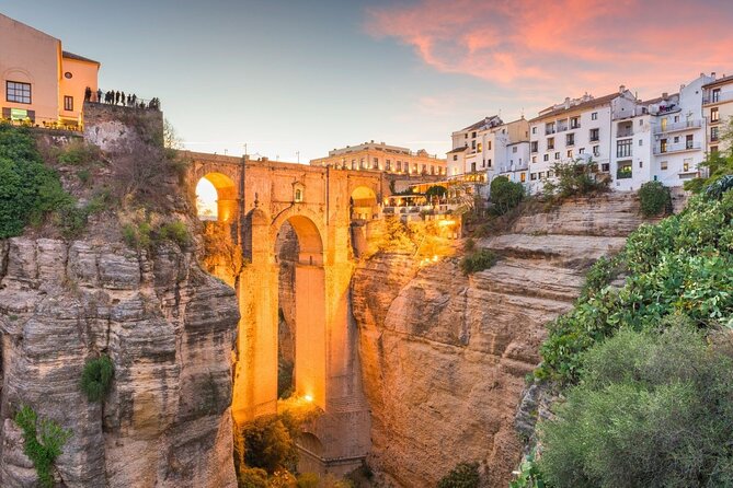 From Madrid: Gems of Andalusia 6-Day Sightseeing Tour - Mérida and Córdoba: Roman ruins to a former caliphate capital