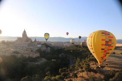 From Madrid: Hot Air Balloon over Segovia with Transfer - Safety Briefing and the Flow of a Balloon Morning