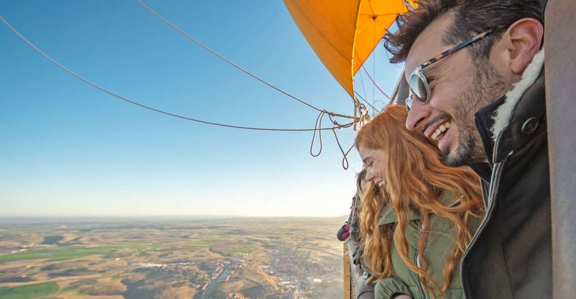 From Madrid: Segovia Hot Air Balloon - Before takeoff: watch the balloon inflate, then listen for the pilot’s cues