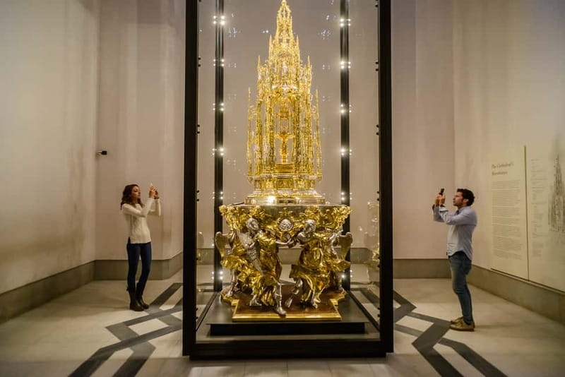 From Madrid: Toledo Day Trip with Cathedral and 8 Monuments - Alcázar of Toledo: A Major Landmark Stop