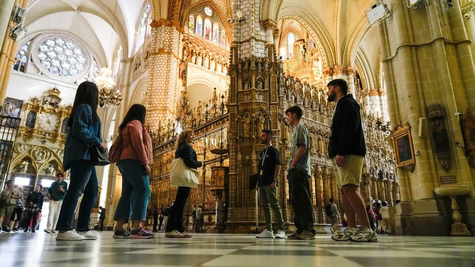 From Madrid: Toledo Guided Tour of All Major Monuments - San Juan de los Reyes Monastery: the royal cloister stop