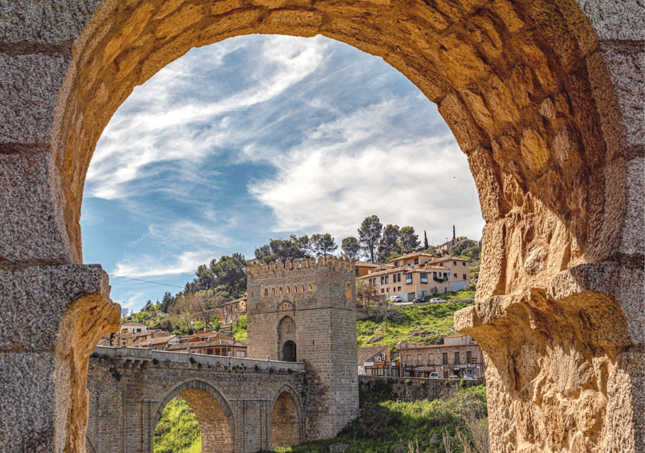From Madrid: Toledo Tour with Wine Tasting and 3 Monuments - The Mirador del Valle photo stop: your first wow moment