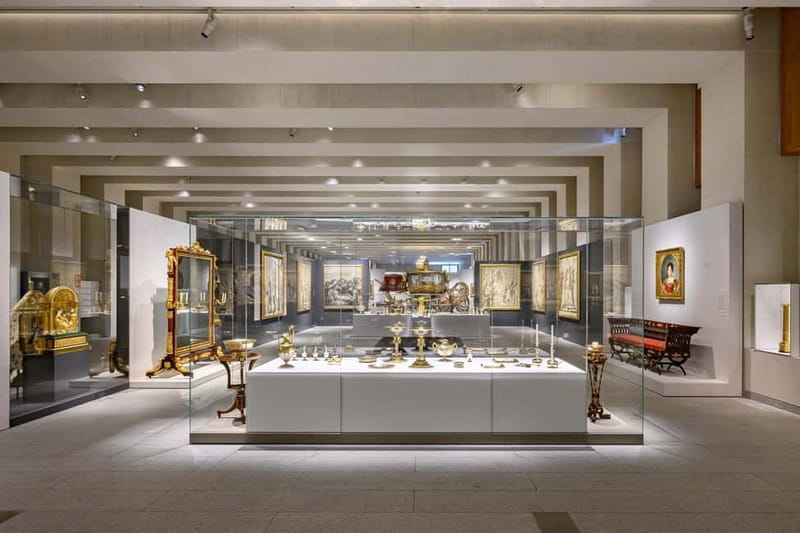 Guided Tour of The Royal Collections Gallery - Stop by stop: how the 1.5- to 2-hour visit flows