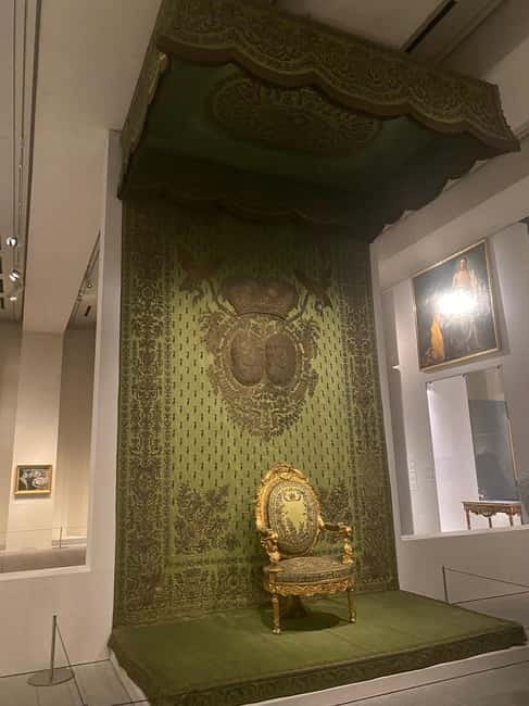 Guided Tour of The Royal Collections Gallery - Price and value: $41 buys more than entry