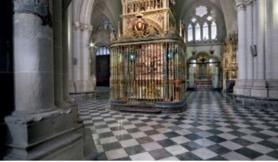 Guided tour of the Toledo Cathedral (Input no included) - Why Toledo’s cathedral feels like a whole timeline of art