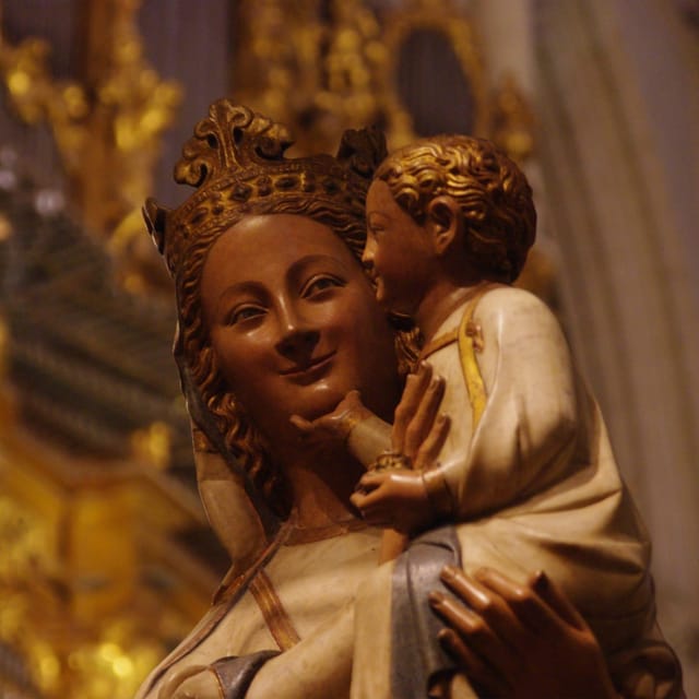 Guided tour of the Toledo Cathedral (Input no included) - Chapter room frescos: the quieter finale with real impact